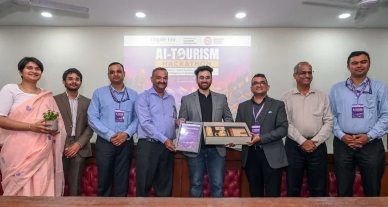 ग्राफिक एरा में हैकाथॉन, पर्यटन की समस्याओं का समाधान खोज