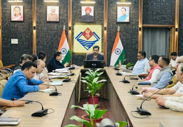 दीपावली पर निर्धारित स्थलों पर ही बिकेंगे पटाखे, सुरक्षा मानकों