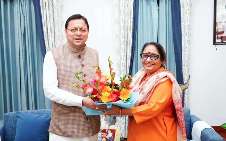 मुख्यमंत्री धामी से विधानसभा अध्यक्ष ऋतु खण्डूडी भूषण ने की भेंट