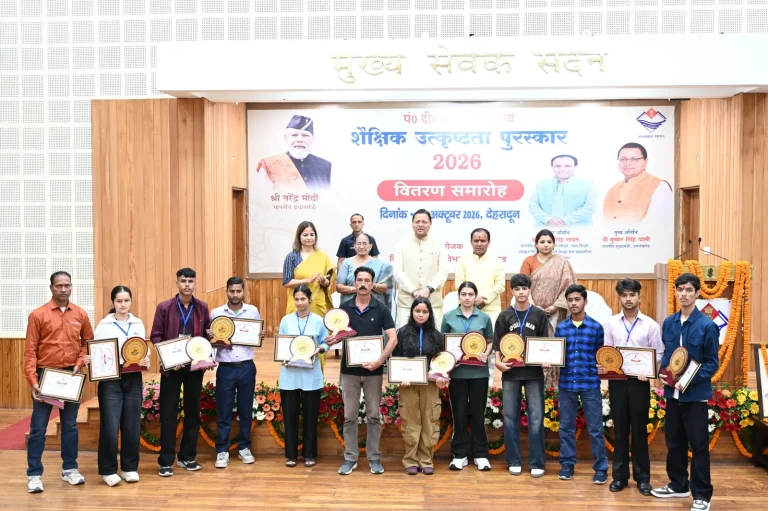 मेधावी विद्यार्थी उत्तराखंड के उज्ज्वल भविष्य के आधार स्तंभ :