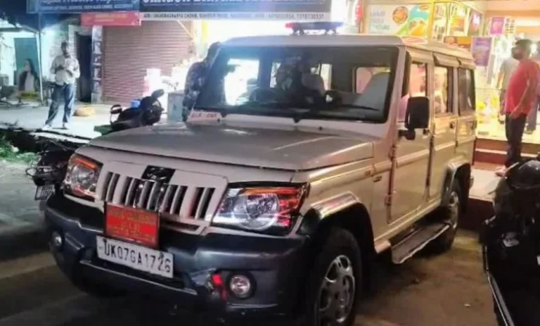 हरिद्वार में नामी मिठाई प्रतिष्ठान पर जीएसटी टीम की छापेमारी,